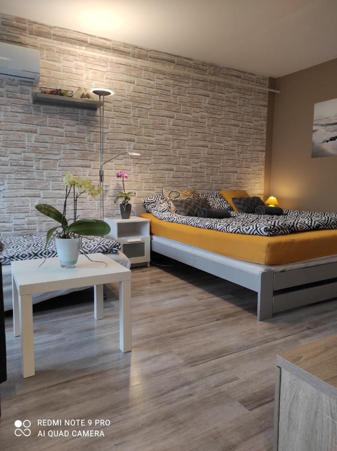 Baross Apartman Kaposvár Exterior foto