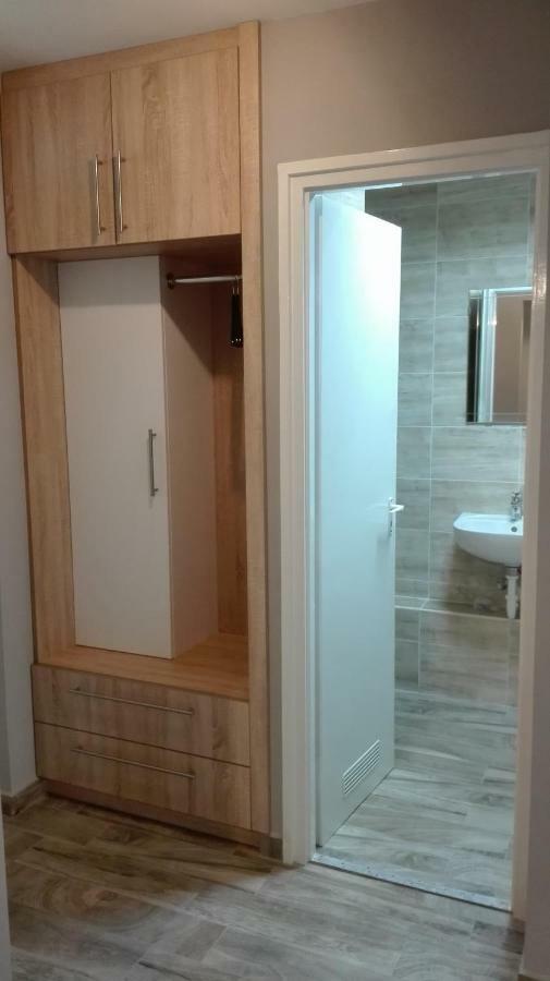 Baross Apartman Kaposvár Exterior foto